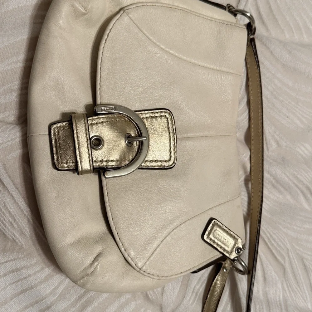 Vintage Coach bag leather 90s Ivory Crossbody